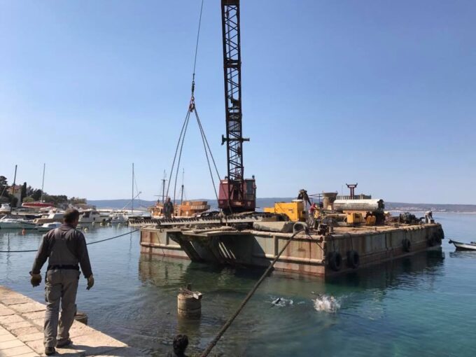 Dizalica u luci Selce