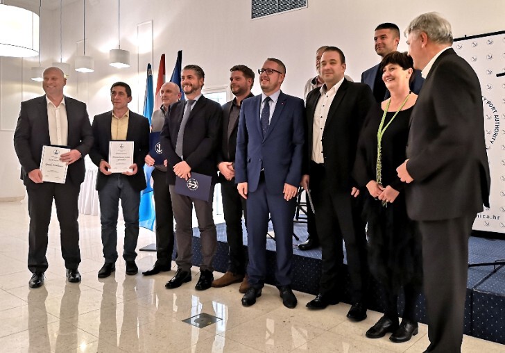 Uzvanici u hotelu Esplanade